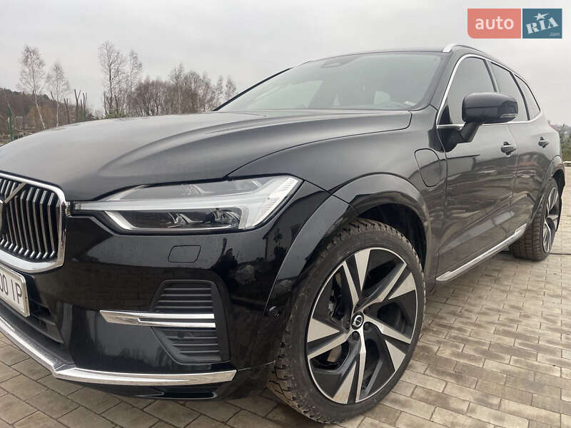 Внедорожник / Кроссовер Volvo XC60 2022 в Киеве