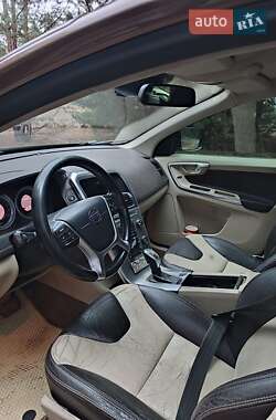 Внедорожник / Кроссовер Volvo XC60 2012 в Светловодске