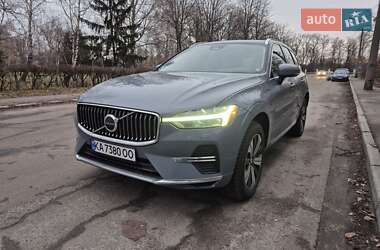 Volvo XC60 2022