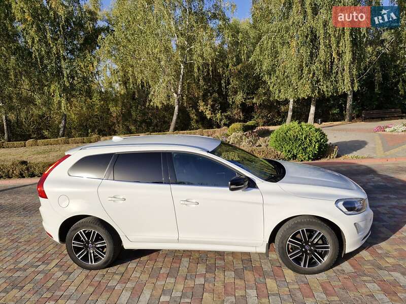 Позашляховик / Кросовер Volvo XC60 2017 в Миргороді