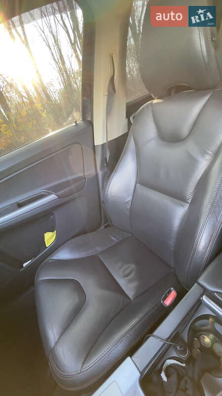 Внедорожник / Кроссовер Volvo XC60 2011 в Киеве