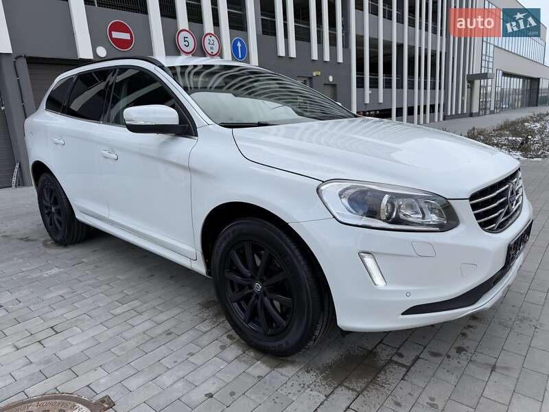 Внедорожник / Кроссовер Volvo XC60 2016 в Киеве