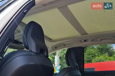 Внедорожник / Кроссовер Volvo XC60 2019 в 