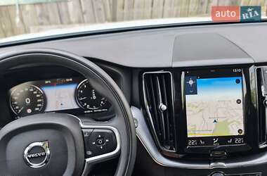 Внедорожник / Кроссовер Volvo XC60 2019 в 