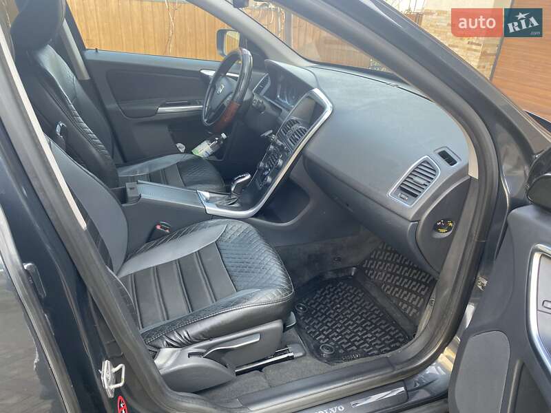 Внедорожник / Кроссовер Volvo XC60 2014 в Теребовле