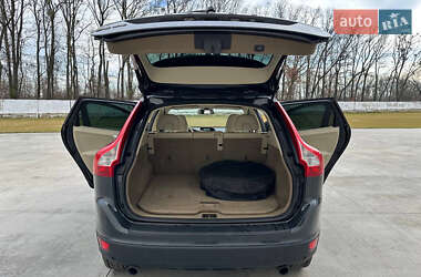 Внедорожник / Кроссовер Volvo XC60 2011 в 