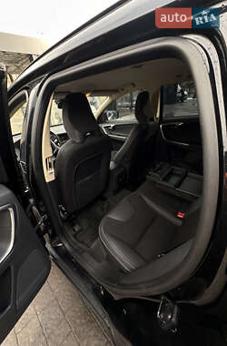 Внедорожник / Кроссовер Volvo XC60 2012 в 