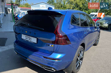 Внедорожник / Кроссовер Volvo XC60 2017 в 
