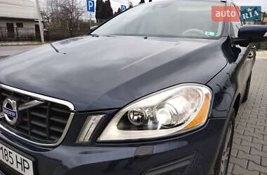 Внедорожник / Кроссовер Volvo XC60 2012 в 