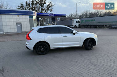 Внедорожник / Кроссовер Volvo XC60 2021 в 