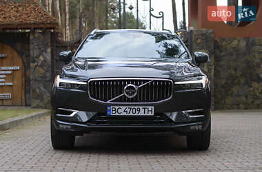 Внедорожник / Кроссовер Volvo XC60 2021 в 