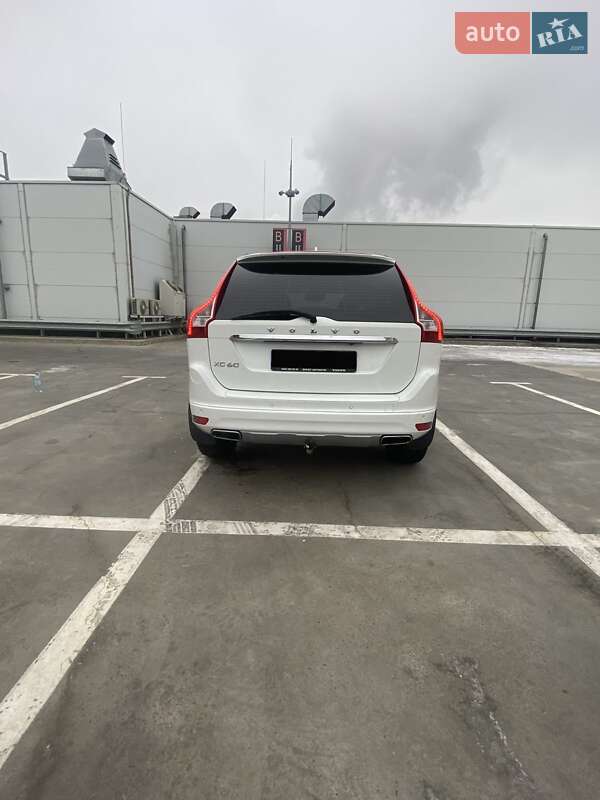 Позашляховик / Кросовер Volvo XC60 2017 в Києві