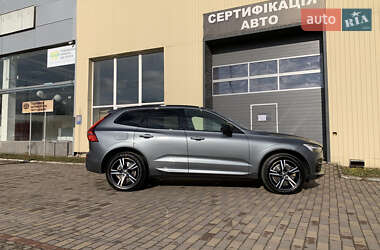 Внедорожник / Кроссовер Volvo XC60 2021 в 