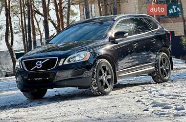 Внедорожник / Кроссовер Volvo XC60 2010 в Киеве