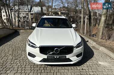 Внедорожник / Кроссовер Volvo XC60 2020 в 
