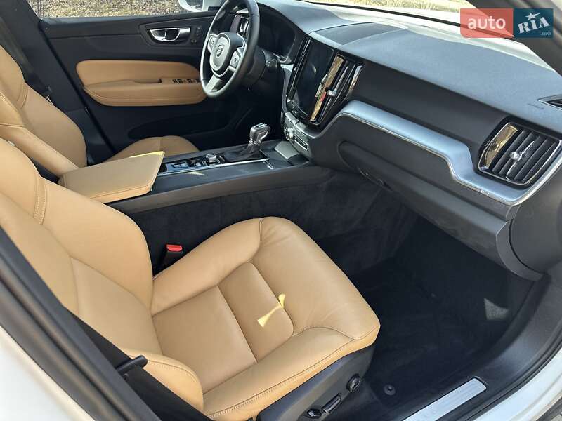 Внедорожник / Кроссовер Volvo XC60 2020 в Львове