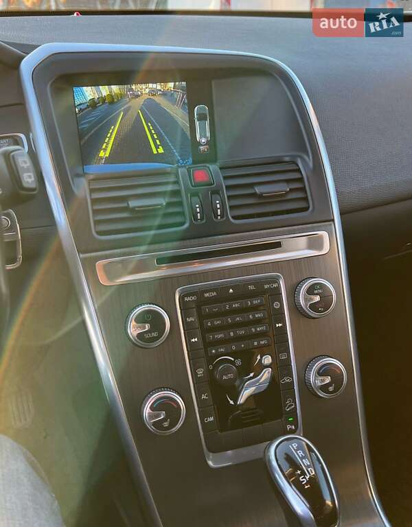 Внедорожник / Кроссовер Volvo XC60 2015 в Львове