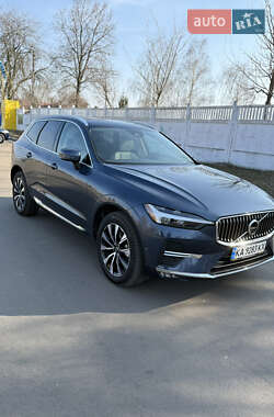 Позашляховик / Кросовер Volvo XC60 2023 в 