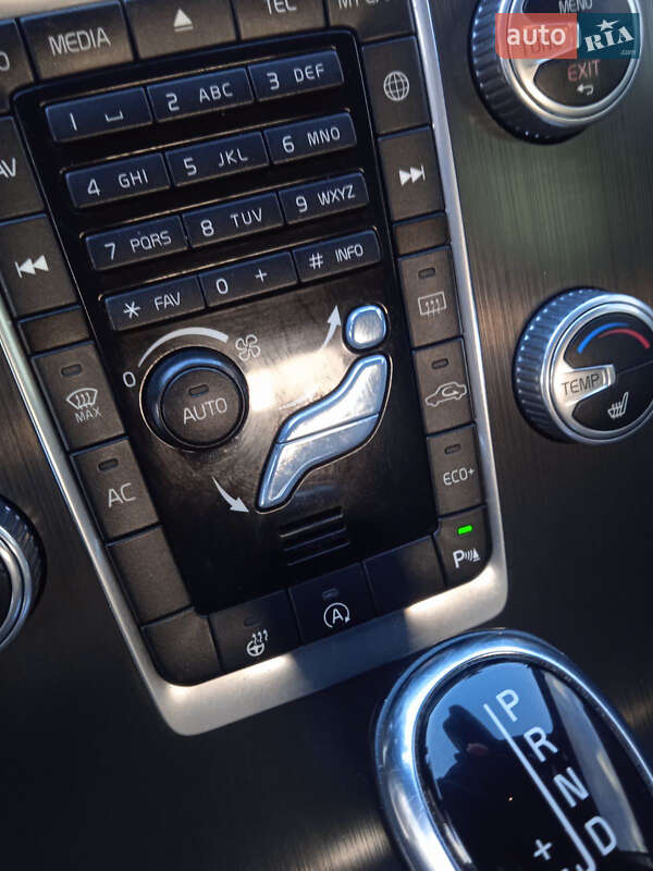 Позашляховик / Кросовер Volvo XC60 2014 в Вараші фото 11 Позашляховик / Кросовер Volvo XC60 2014 в Вараші