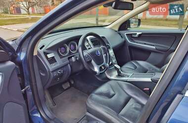 Внедорожник / Кроссовер Volvo XC60 2013 в 