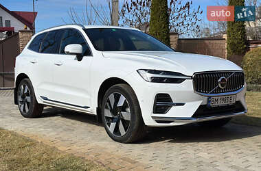 Внедорожник / Кроссовер Volvo XC60 2023 в 