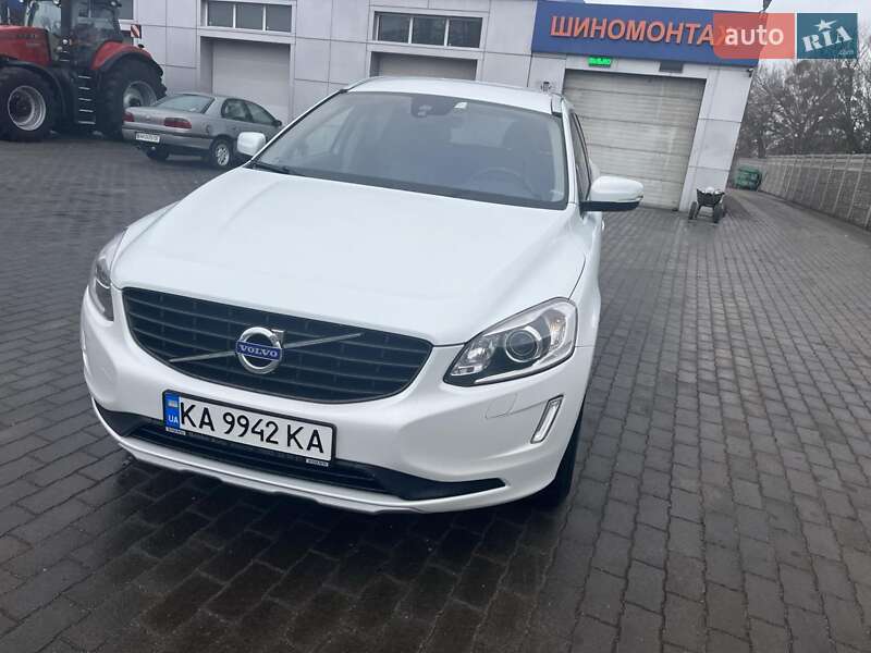 Позашляховик / Кросовер Volvo XC60 2015 в Києві