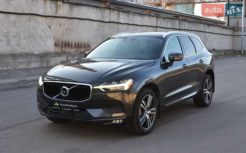 Внедорожник / Кроссовер Volvo XC60 2018 в 
