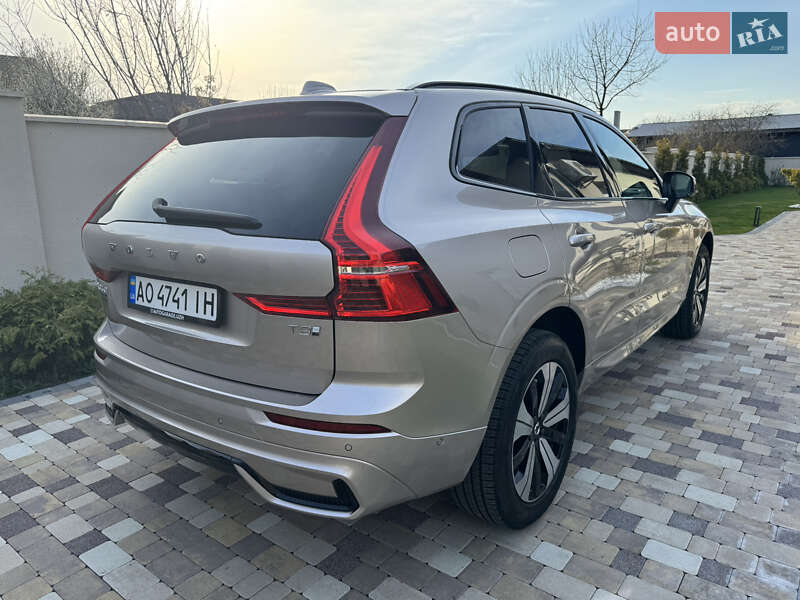 Внедорожник / Кроссовер Volvo XC60 2024 в Ужгороде