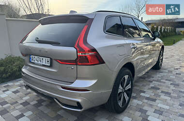 Позашляховик / Кросовер Volvo XC60 2024 в 