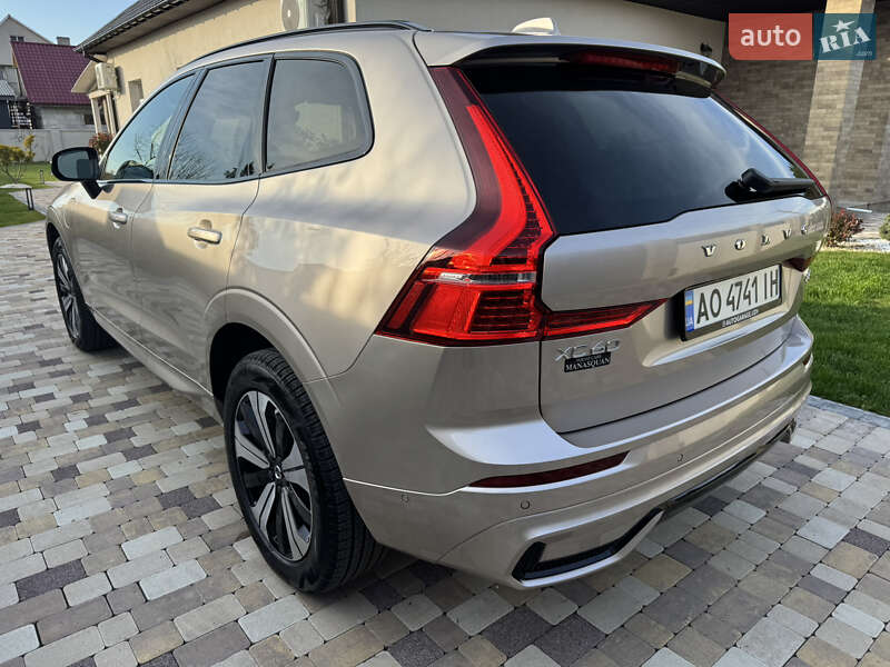 Внедорожник / Кроссовер Volvo XC60 2024 в Ужгороде