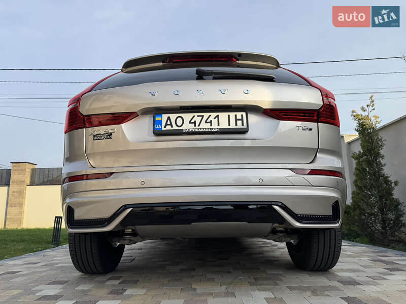 Внедорожник / Кроссовер Volvo XC60 2024 в Ужгороде
