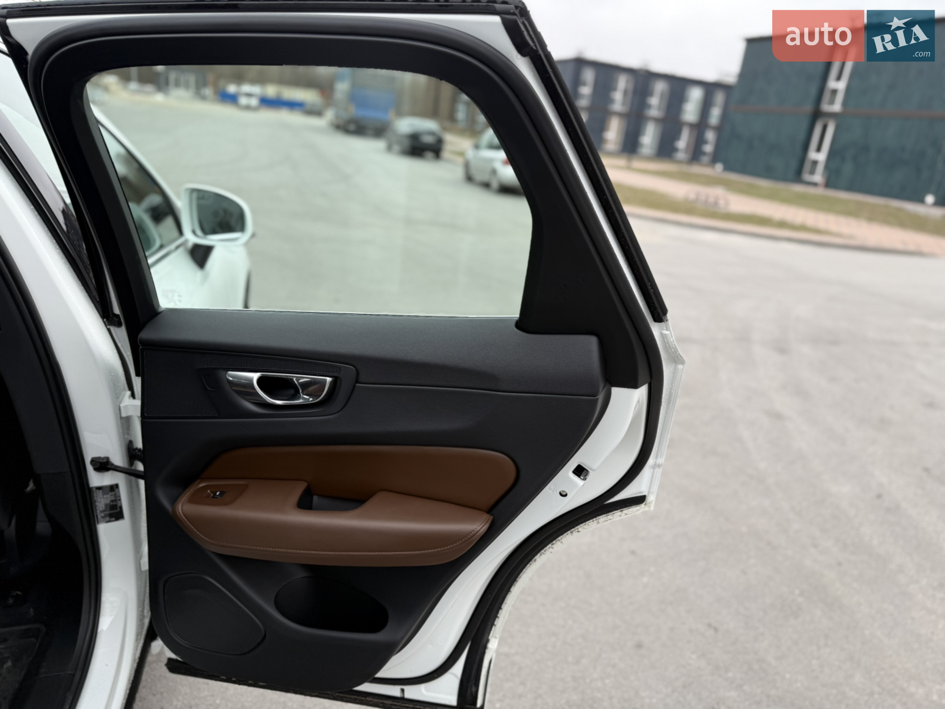 2018 Volvo XC60 - мініатюра 42