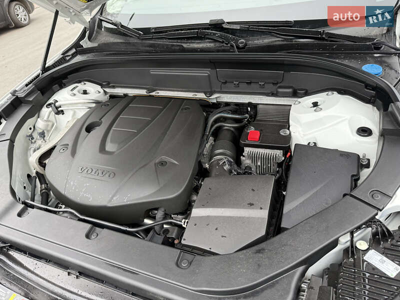 Внедорожник / Кроссовер Volvo XC60 2018 в Киеве фото 96 Внедорожник / Кроссовер Volvo XC60 2018 в Киеве