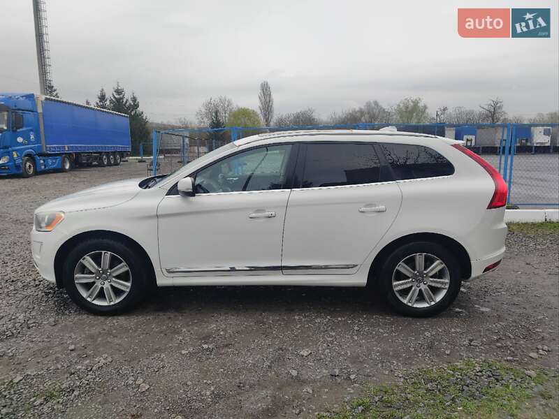 Внедорожник / Кроссовер Volvo XC60 2016 в Ужгороде
