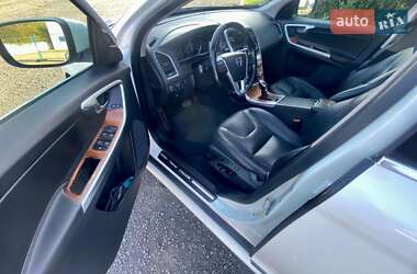 Внедорожник / Кроссовер Volvo XC60 2016 в 