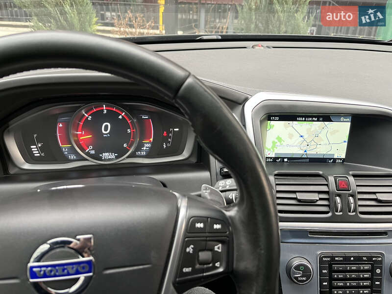 Внедорожник / Кроссовер Volvo XC60 2015 в Ивано-Франковске