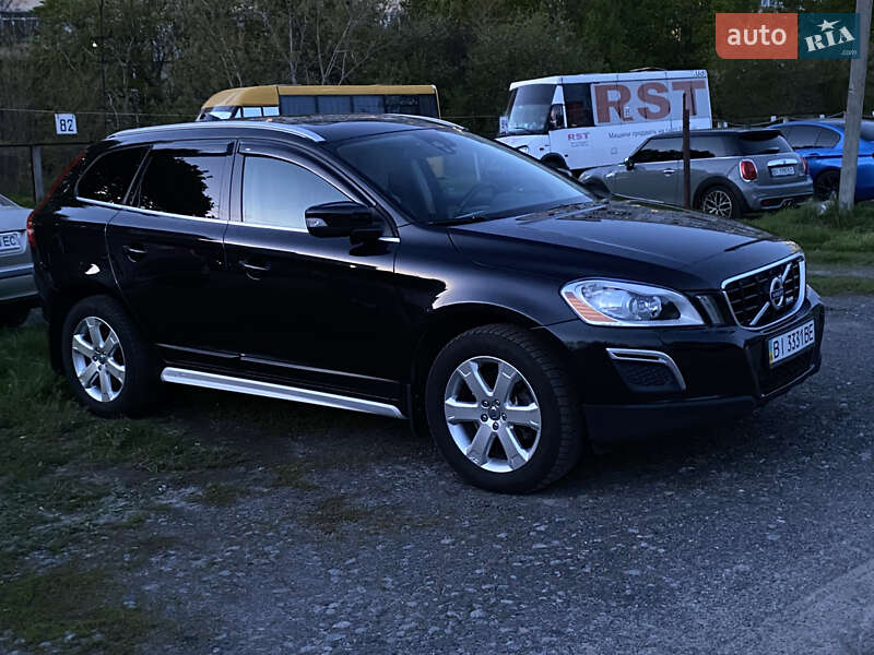 Внедорожник / Кроссовер Volvo XC60 2010 в Полтаве