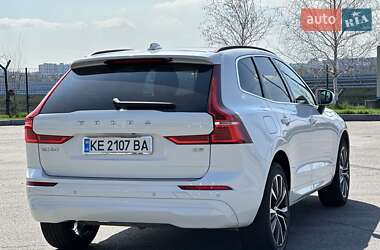 Внедорожник / Кроссовер Volvo XC60 2022 в 