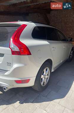 Внедорожник / Кроссовер Volvo XC60 2010 в 