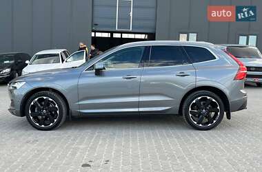 Внедорожник / Кроссовер Volvo XC60 2017 в 
