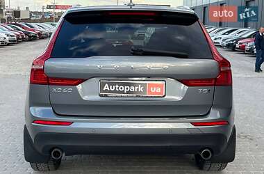 Внедорожник / Кроссовер Volvo XC60 2017 в 