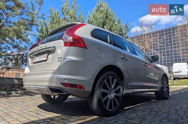 Внедорожник / Кроссовер Volvo XC60 2017 в 