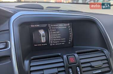 Внедорожник / Кроссовер Volvo XC60 2017 в 