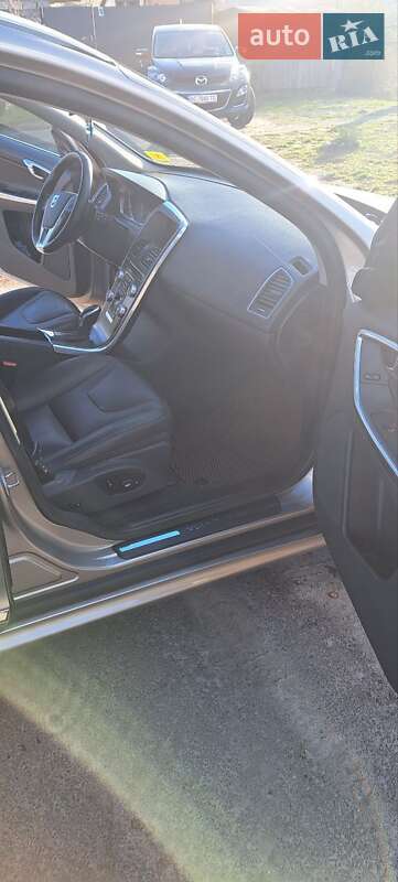 Позашляховик / Кросовер Volvo XC60 2016 в Великих Мостах