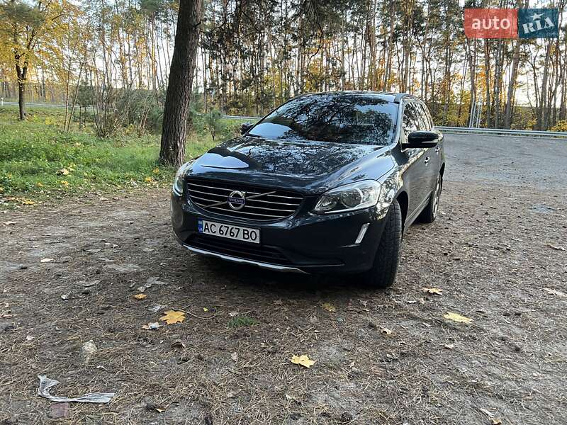 Внедорожник / Кроссовер Volvo XC60 2016 в Нововолынске
