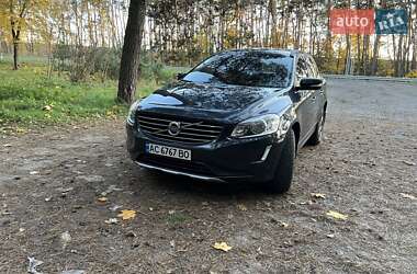 Внедорожник / Кроссовер Volvo XC60 2016 в 