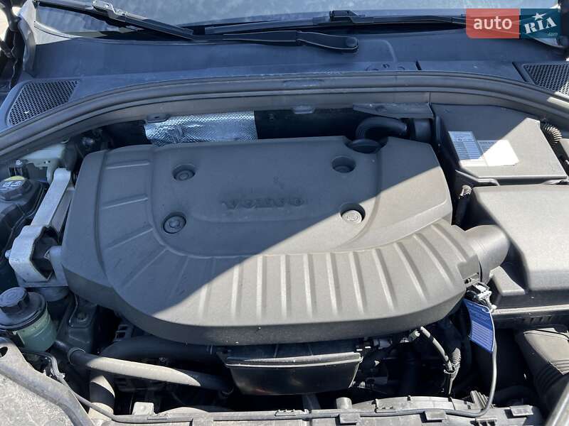 Внедорожник / Кроссовер Volvo XC60 2016 в Нововолынске