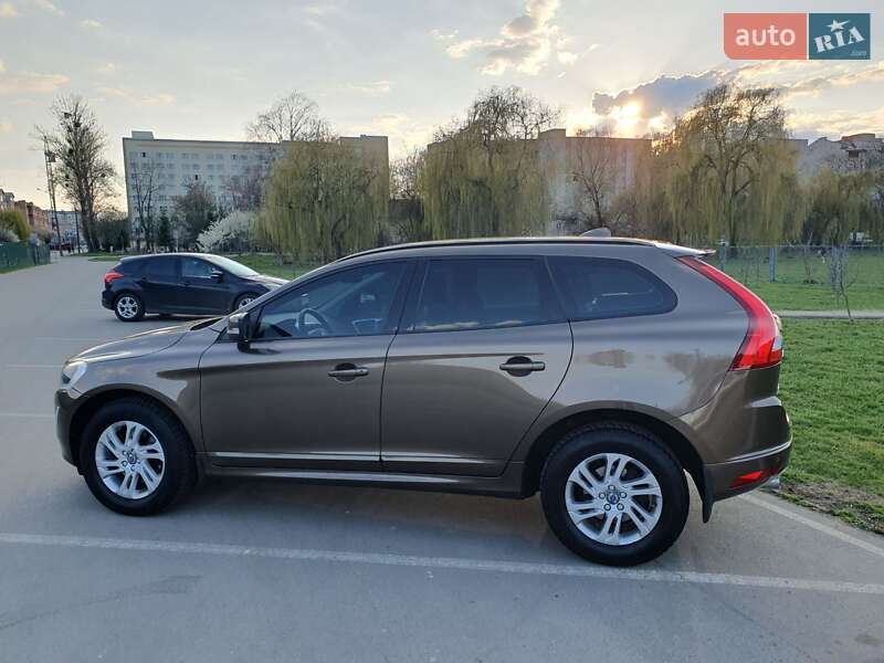 Позашляховик / Кросовер Volvo XC60 2015 в Івано-Франківську