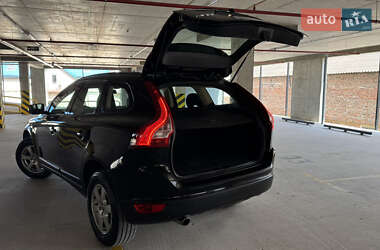 Позашляховик / Кросовер Volvo XC60 2009 в 