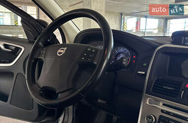 Позашляховик / Кросовер Volvo XC60 2009 в 